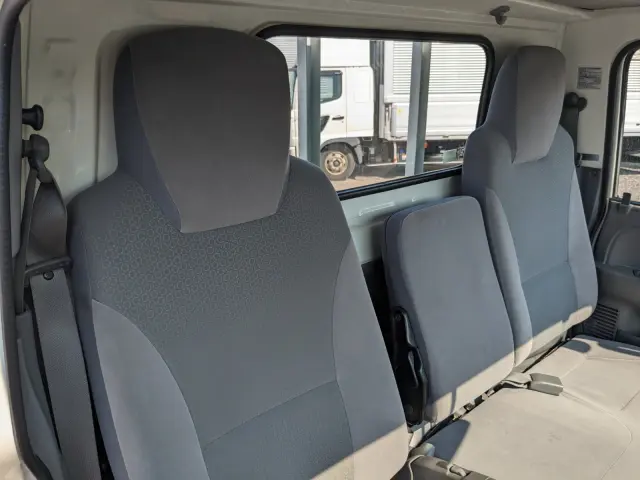 いすゞ エルフ TPG-NJR85A(2WD)の写真29