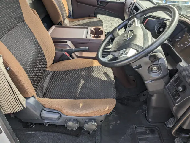 日野 レンジャー 2KG-FC2ABA(2WD)の写真27