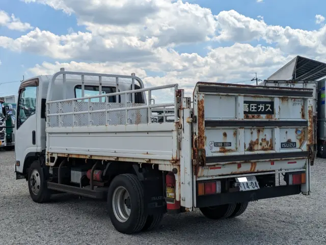 いすゞ エルフ TKG-NPR85AR(2WD)の写真6