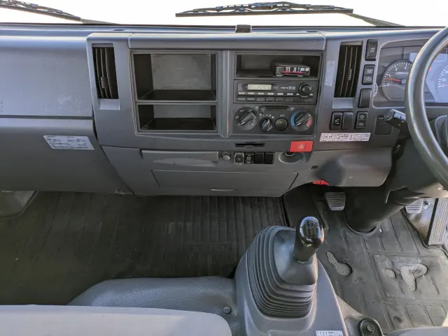 いすゞ エルフ TKG-NPR85AR(2WD)の写真31