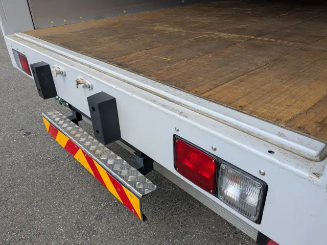 日野 レンジャー 2KG-FD2ABG(2WD)の写真12