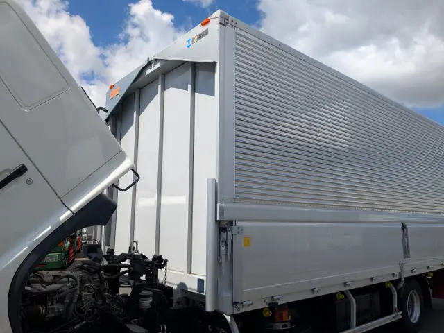 日野 レンジャー 2KG-FD2ABG(2WD)の写真36