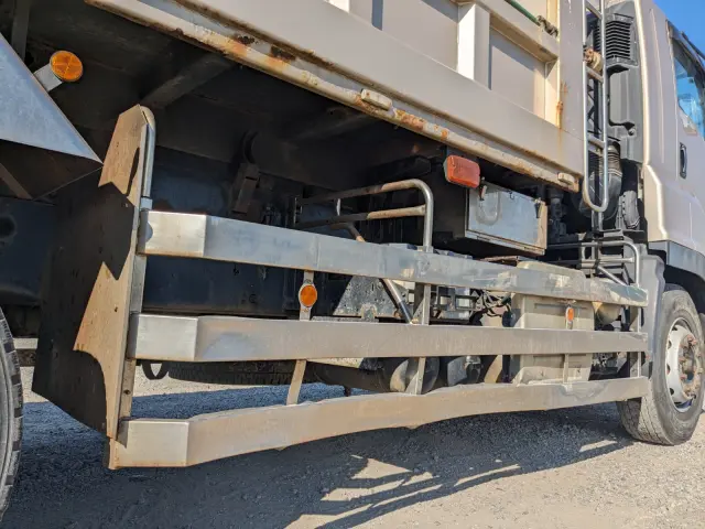 いすゞ ギガ QKG-CYZ77BM(6x4)の写真22