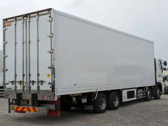 日野 プロフィア 2DG-FW1AHC(8x4)の写真7