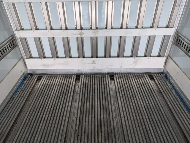 日野 プロフィア 2DG-FW1AHC(8x4)の写真13