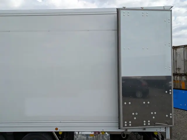 日野 プロフィア 2DG-FW1AHC(8x4)の写真20