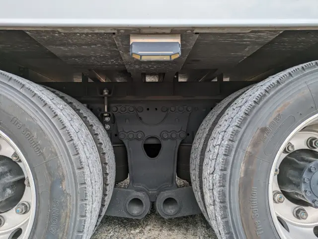 日野 プロフィア 2DG-FW1AHC(8x4)の写真24