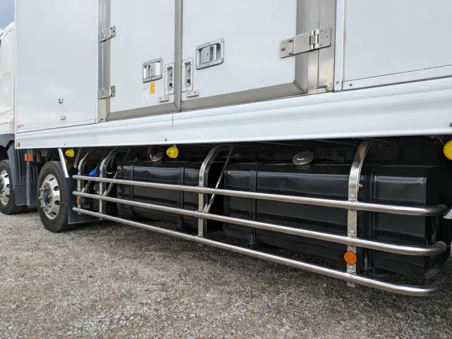 日野 プロフィア 2DG-FW1AHC(8x4)の写真26