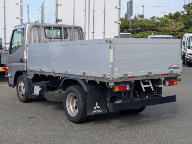 三菱 キャンター 2RG-FBAV0(2WD)の写真5