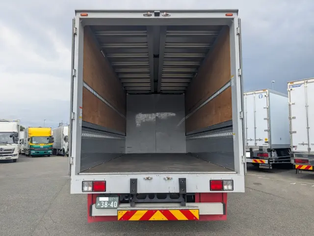 日野 レンジャー 2KG-FD2ABG(2WD)の写真9