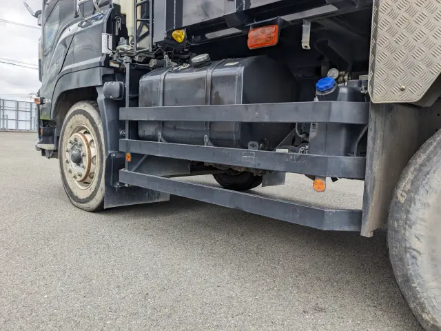 いすゞ ギガ 2PG-CXZ77CT(6x4)の写真12