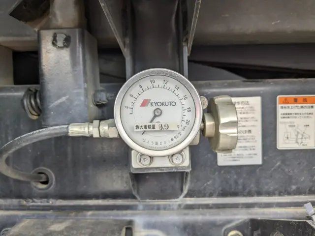 いすゞ ギガ 2PG-CXZ77CT(6x4)の写真20