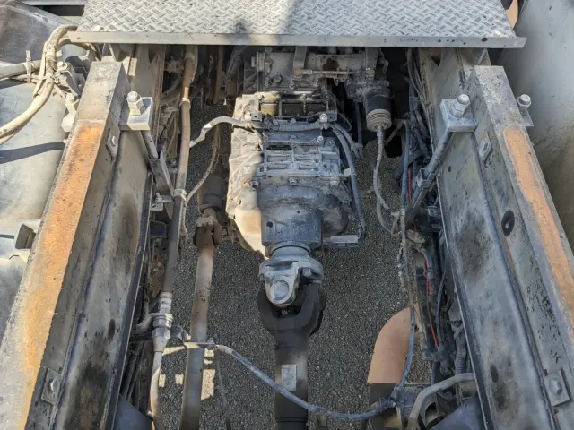 いすゞ ギガ 2PG-CXZ77CT(6x4)の写真27