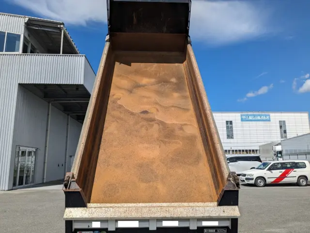 いすゞ ギガ 2PG-CXZ77CT(6x4)の写真30