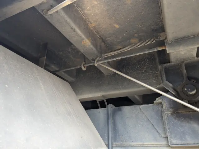 いすゞ ギガ 2PG-CXZ77CT(6x4)の写真9