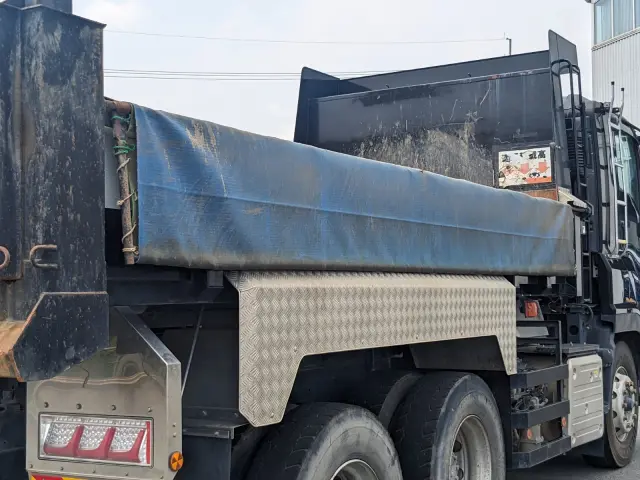 いすゞ ギガ 2PG-CXZ77CT(6x4)の写真16