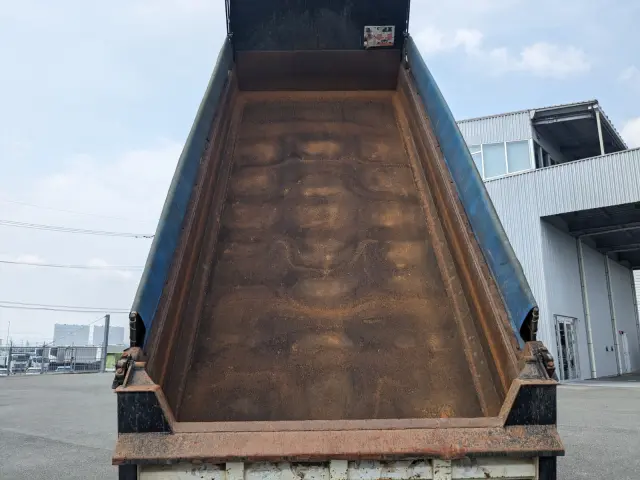 いすゞ ギガ 2PG-CXZ77CT(6x4)の写真18