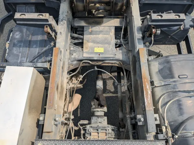 いすゞ ギガ 2PG-CXZ77CT(6x4)の写真29