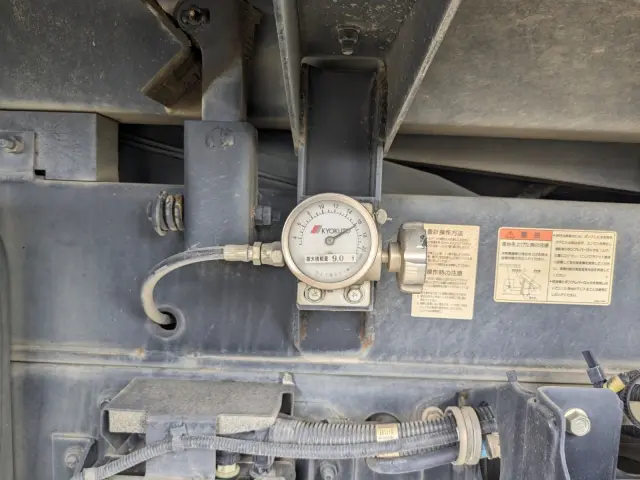 いすゞ ギガ 2PG-CXZ77CT(6x4)の写真30