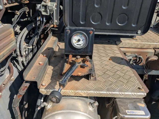 ＵＤ クオン QKG-GK5XAB(2WD)の写真19