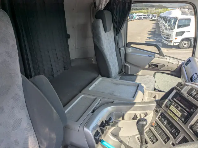 ＵＤ クオン QKG-GK5XAB(2WD)の写真22