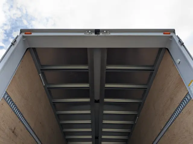 日野 レンジャー 2KG-FD2ABG(2WD)の写真11