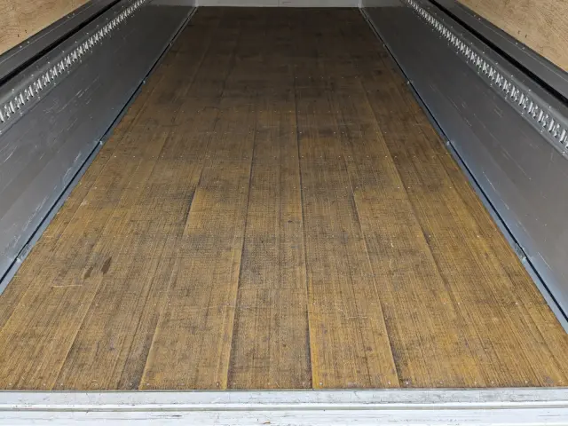 日野 レンジャー 2KG-FD2ABG(2WD)の写真12