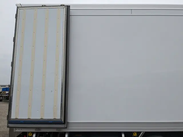 三菱 スーパーグレート 2PG-FS74HZ(8x4)の写真27