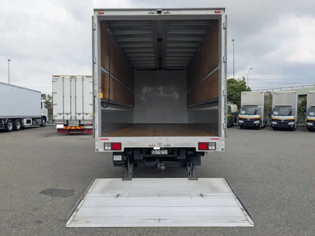 日野 レンジャー 2KG-FD2ABG(2WD)の写真9