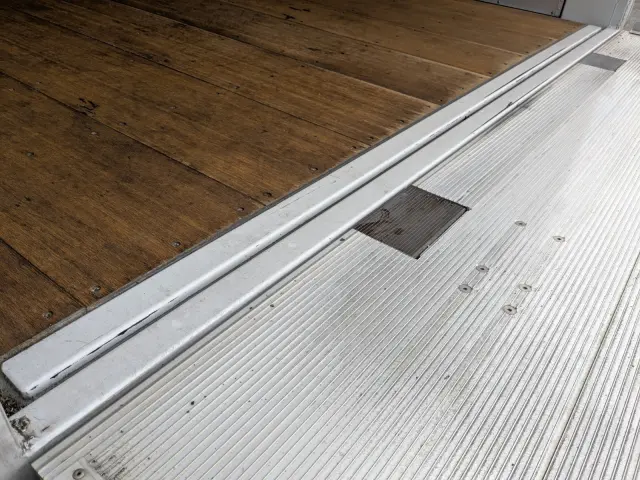 日野 レンジャー 2KG-FD2ABG(2WD)の写真14