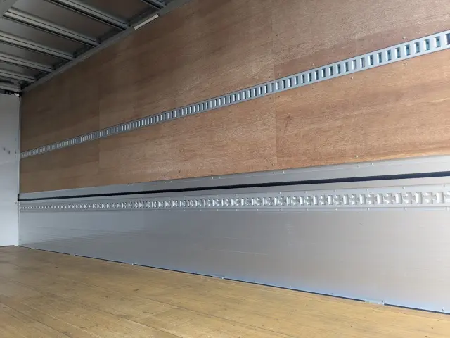 日野 レンジャー 2KG-FD2ABG(2WD)の写真18