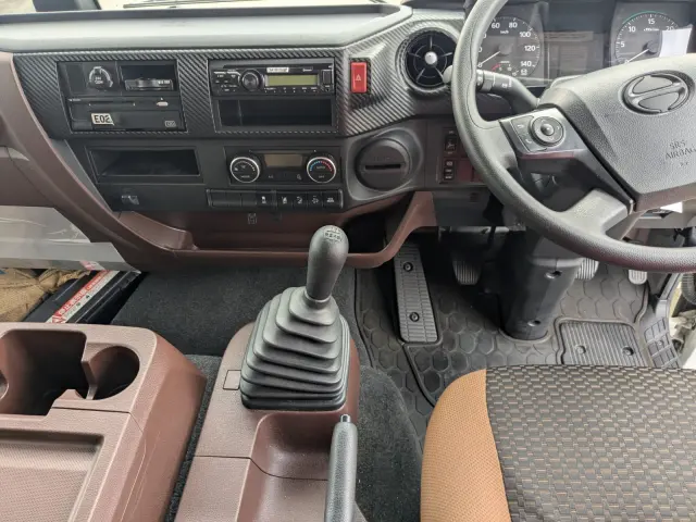 日野 レンジャー 2KG-FD2ABG(2WD)の写真49