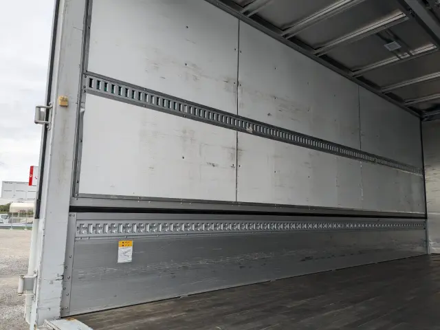 三菱 ファイター 2KG-FK65F(2WD)の写真22