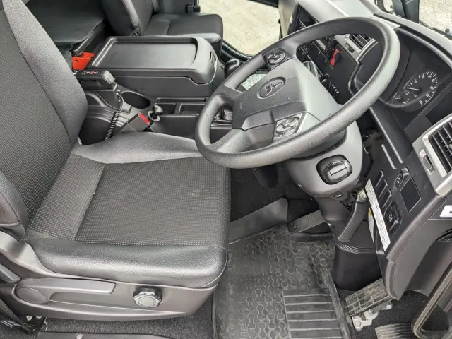 三菱 ファイター 2KG-FK65F(2WD)の写真38