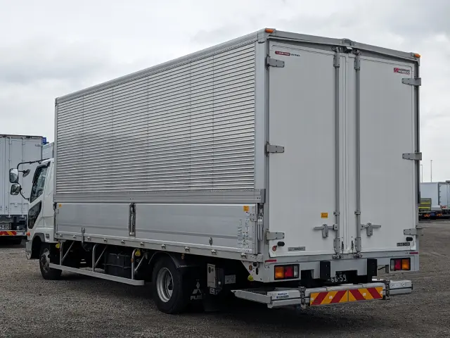 三菱 ファイター 2KG-FK65F(2WD)の写真4