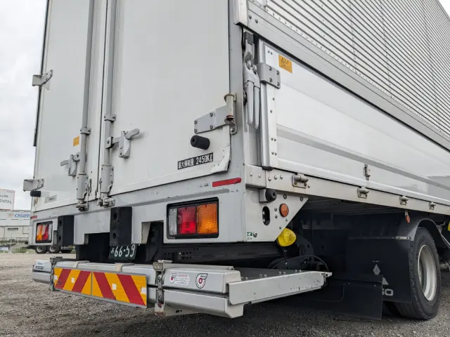 三菱 ファイター 2KG-FK65F(2WD)の写真7