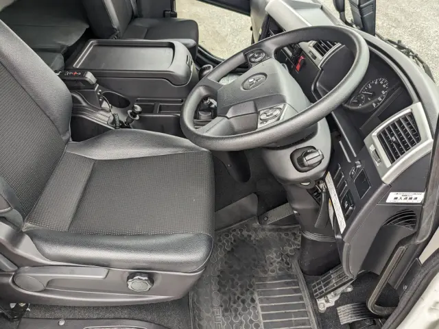 三菱 ファイター 2KG-FK65F(2WD)の写真36