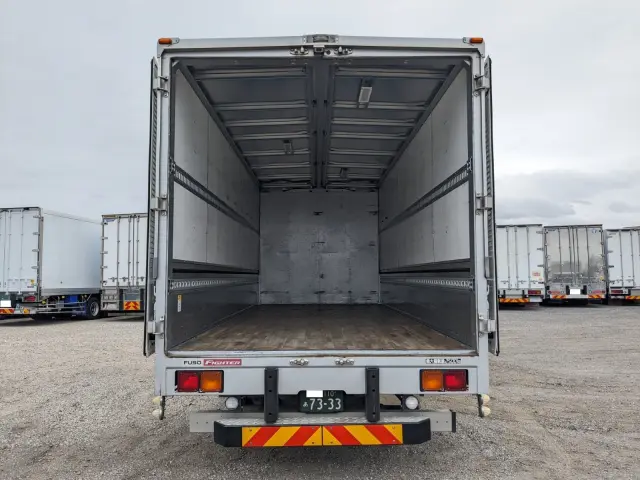 三菱 ファイター 2KG-FK65F(2WD)の写真9