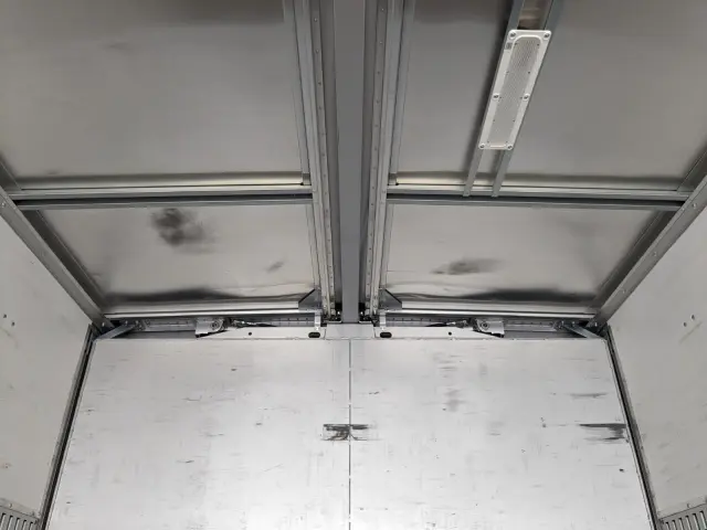 三菱 ファイター 2KG-FK65F(2WD)の写真15