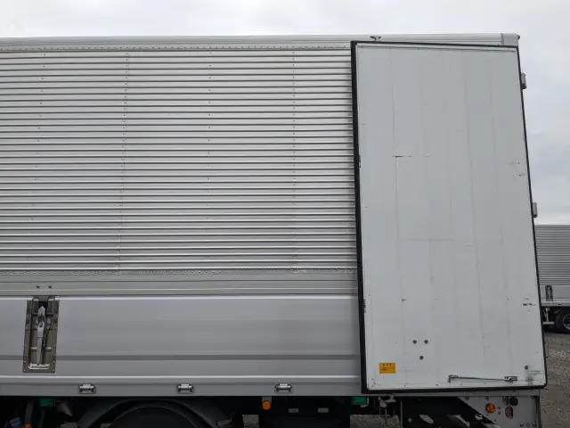 三菱 ファイター 2KG-FK65F(2WD)の写真20