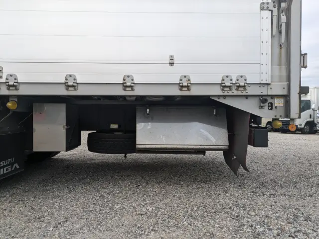 いすゞ ギガ 2PG-CYJ77C(8x4)の写真22