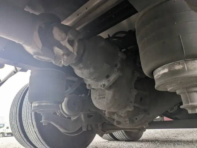 いすゞ ギガ 2PG-CYJ77C(8x4)の写真25