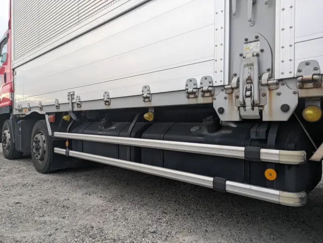 いすゞ ギガ 2PG-CYJ77C(8x4)の写真26