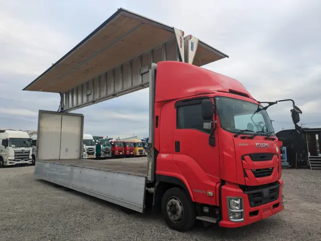 いすゞ ギガ 2PG-CYJ77C(8x4)の写真34