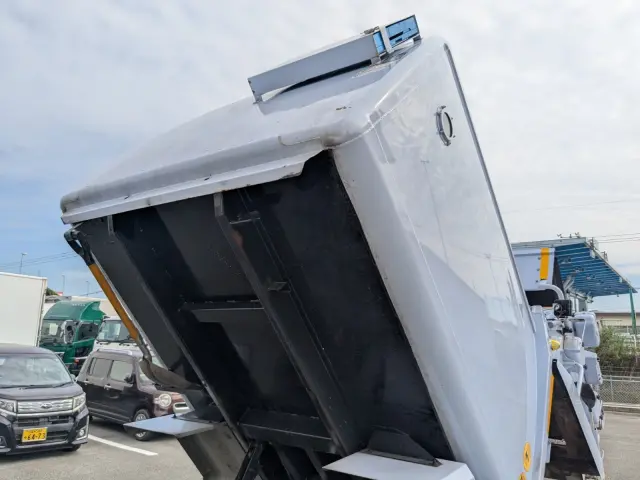 日野 デュトロ TPG-XZU600X(2WD)の写真18