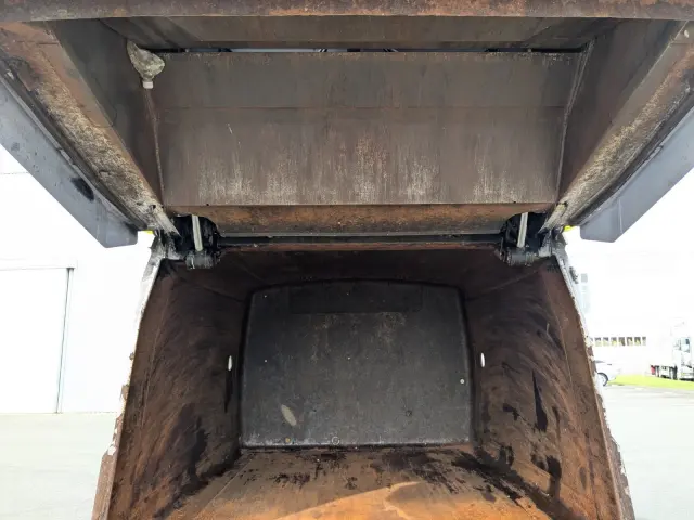 日野 デュトロ TPG-XZU600X(2WD)の写真27