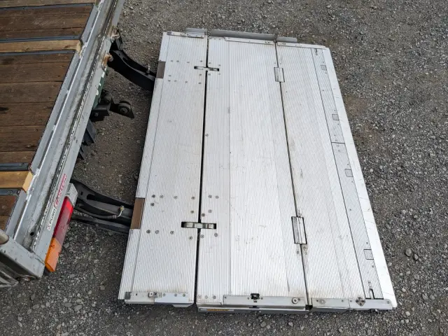 三菱 キャンター TKG-FEB50(2WD)の写真12