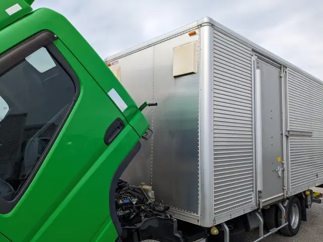 三菱 キャンター TKG-FEB50(2WD)の写真46