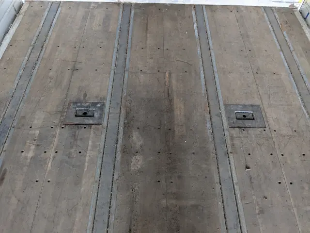 日野 プロフィア QKG-FW1EXBG(8x4)の写真28