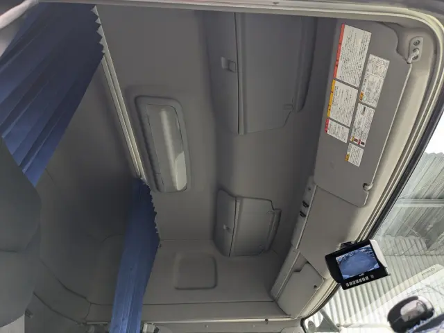 日野 プロフィア QKG-FW1EXBG(8x4)の写真36